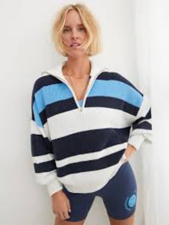 aerie Sweaters - Aerie Beyond Oversized Quarter-Zip Sweater — Size Large - CG0534